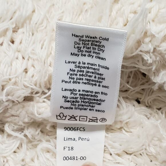 Nation Ltd. Shaggy Fuzzy Short Sleeve V-Neck Teddy Sweater Tee Cream Sz Small - Picture 8 of 12